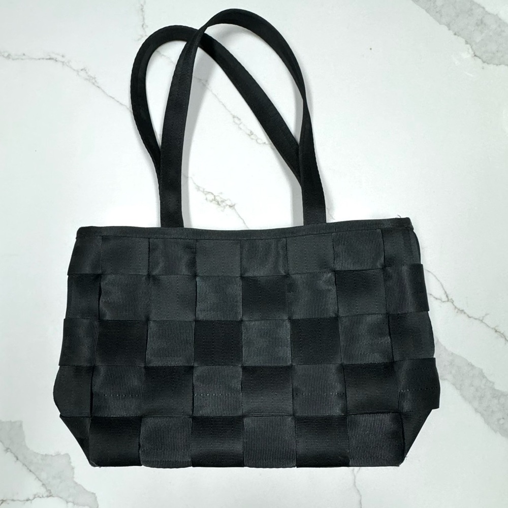 Harveys The Original Purse Black Seatbelt Tote Bag handbag